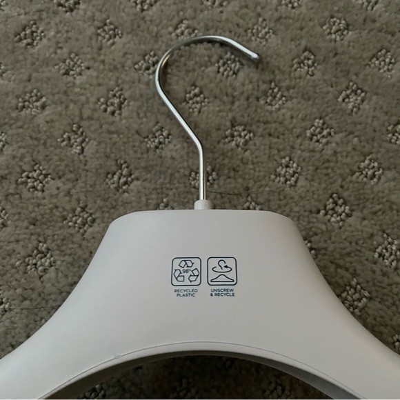 💯 Authentic Moncler hanger - Picture 5 of 5